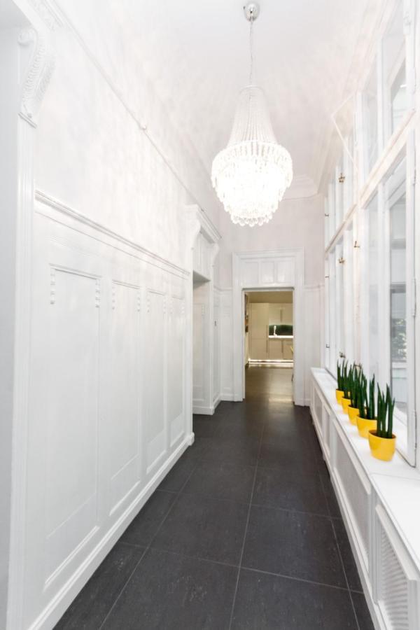 Bpr Sophisticated Astoria Suite With Balcony Budapeste Exterior foto